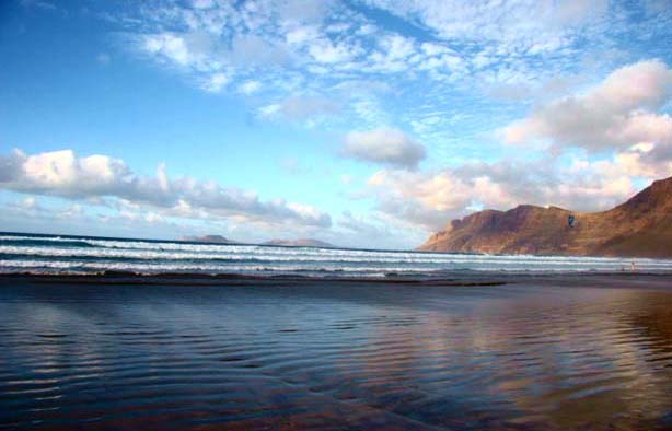 Kitesurf sulla spiaggi di Famara