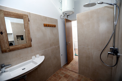 Casa del pueblo: Bathrooms