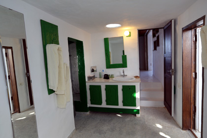 Lanzarote, Casa Dominique: Style of bathroom